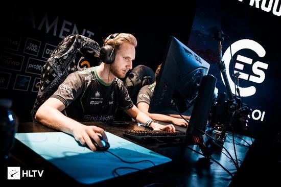 逆水寒手游与宇树科技携手推动虚拟机器人技术创新